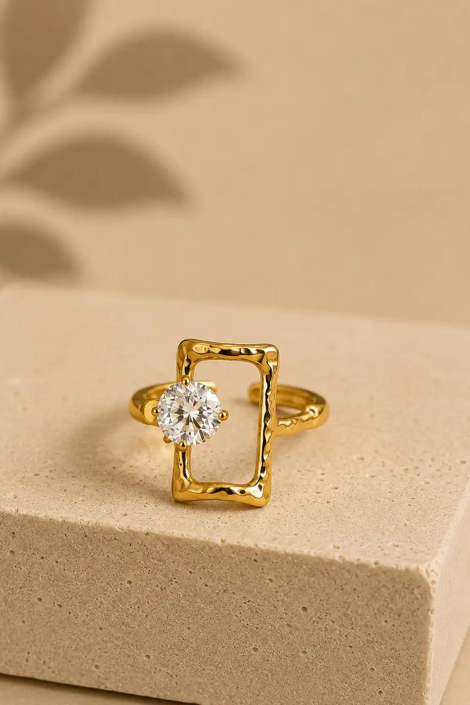 Aura Edge Ring