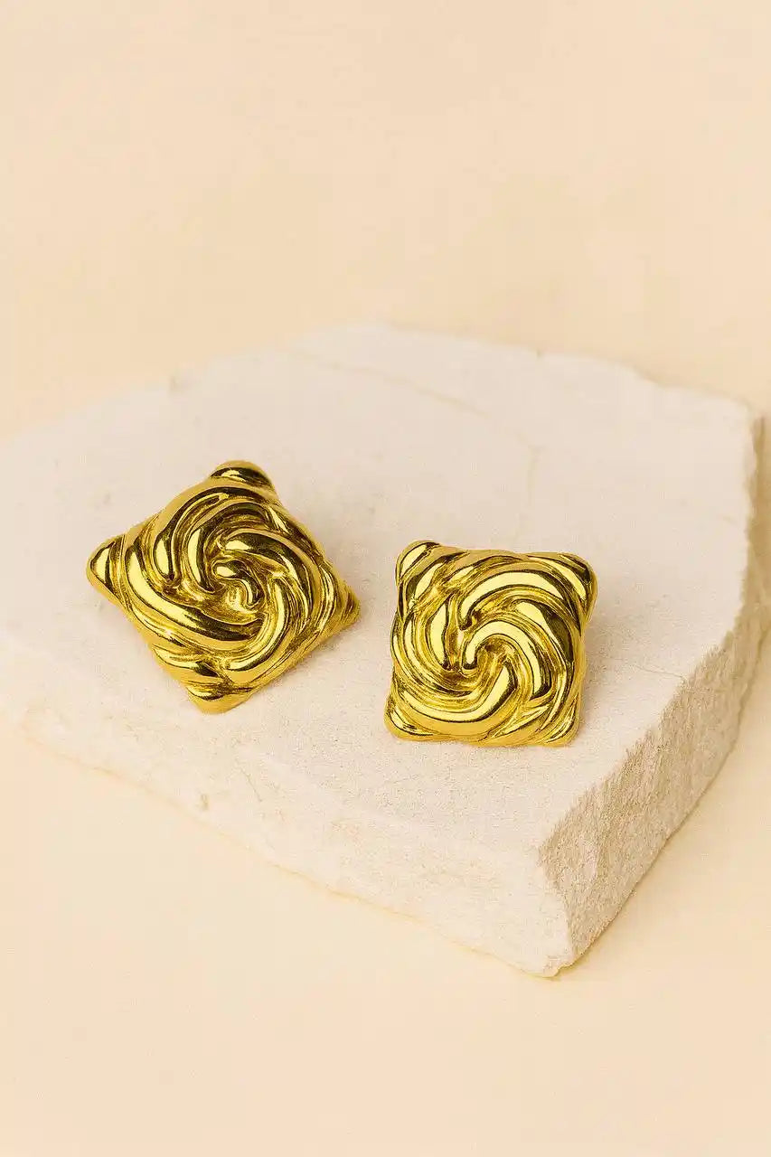 Bloom Studs