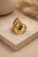 Crowned Curve Ring