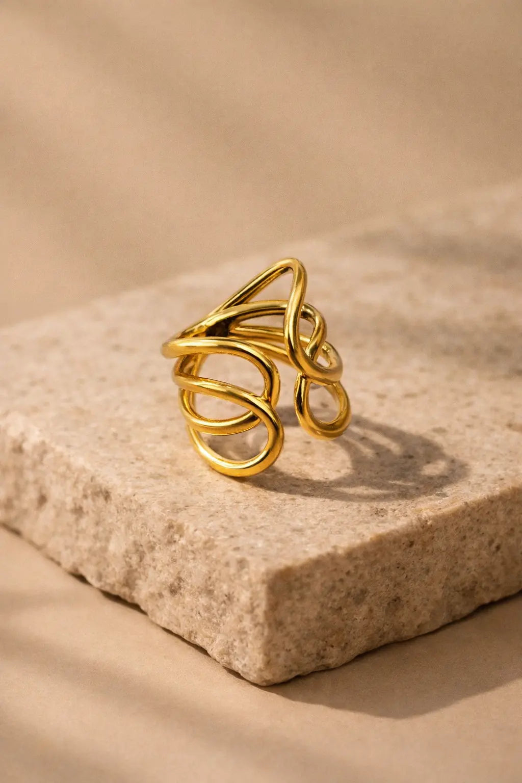 Elara Sculpt Ring