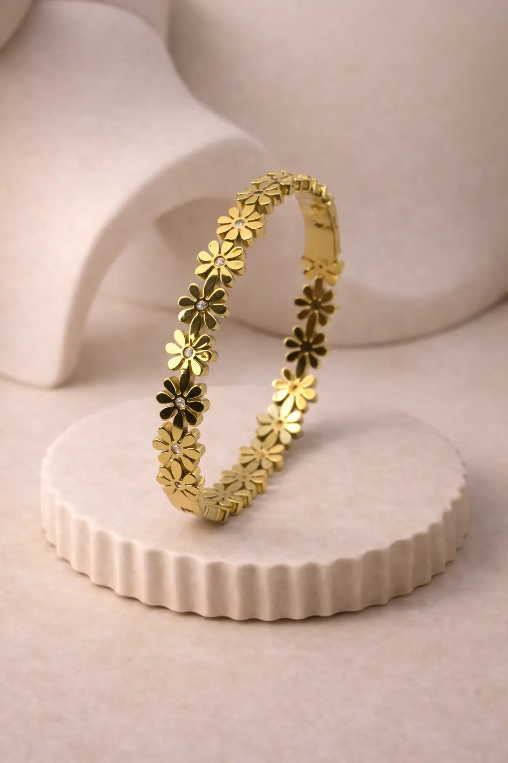 Flora Lumière Bloom Bangle