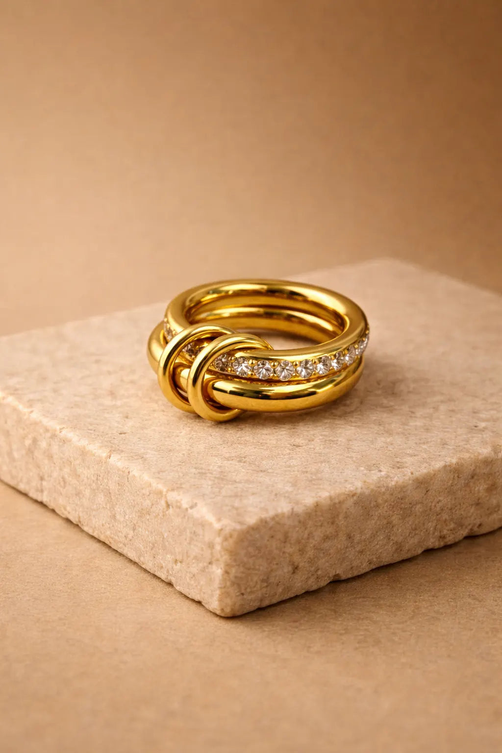 Lumi Knot Ring