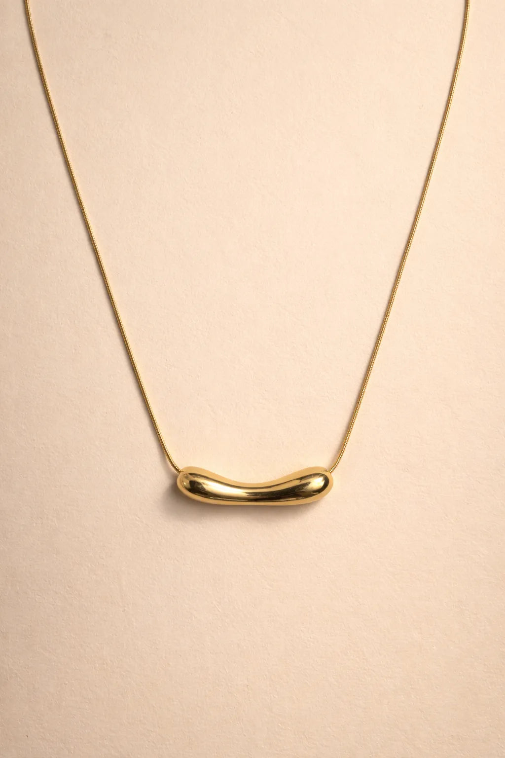 Soléa Curve Necklace